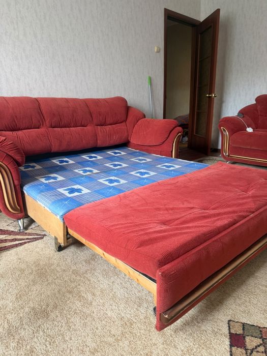 Продам мягкий уголок . Б/у