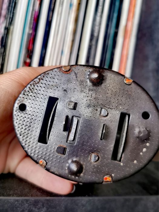 Антикварна колекция навиваща играчка фигура матрьошка кукла метална