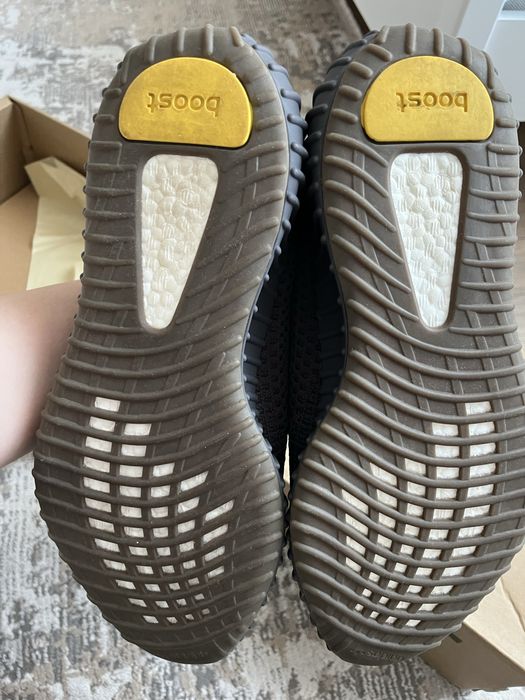 Продам мужские кроссовки