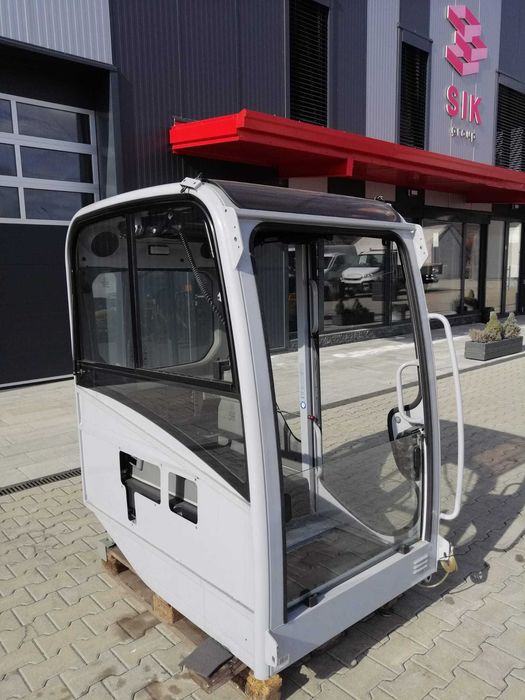 Cabină originală Wacker Neuson EW100 – disponibilă din stoc!