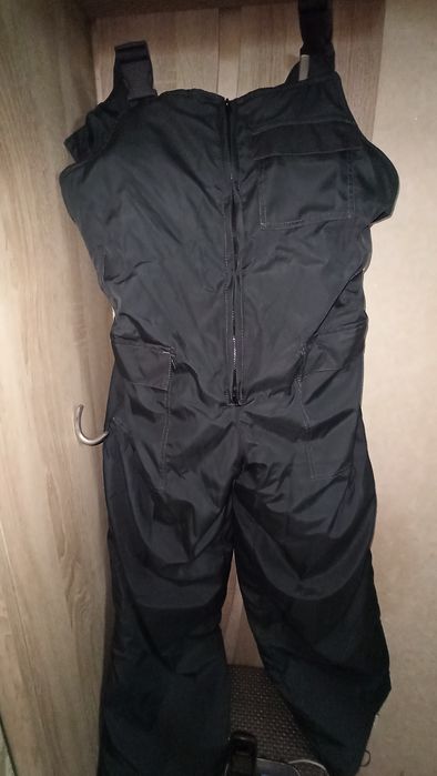 Продам зимний костюм.