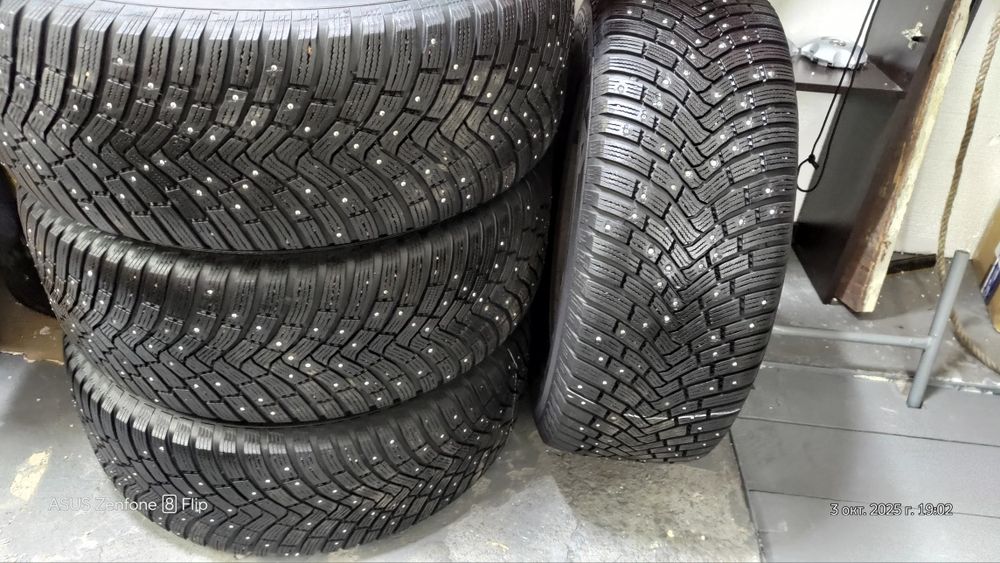 Continental IceContact 3 285/60 R18