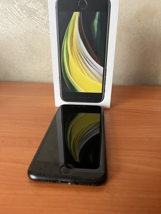 Айфон/IPhone  SE 2020 64 GB