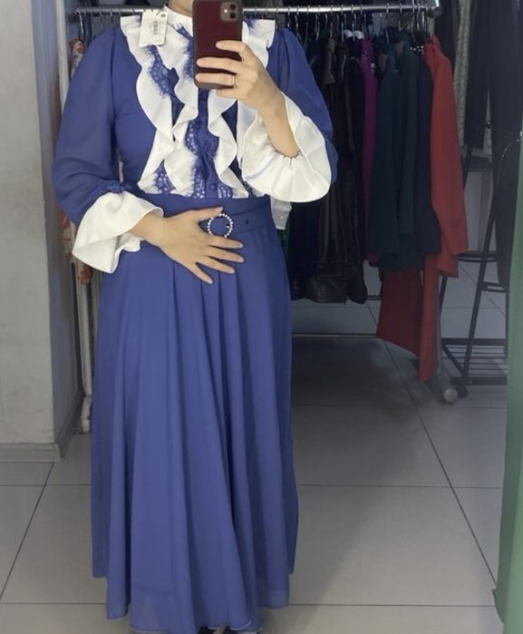 Продам вечерние платья на той