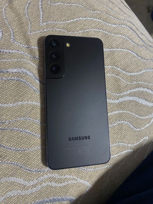 Самсунг s22 128  память