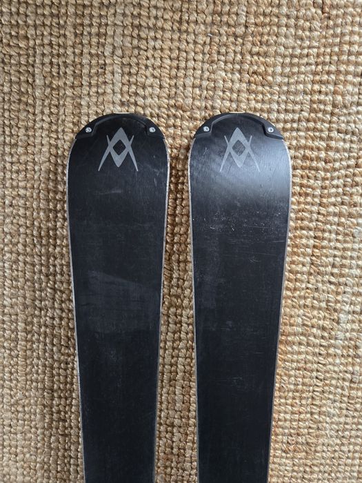 Skiuri Volkl 166cm