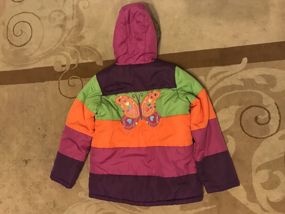 Детско яке с пеперуда
