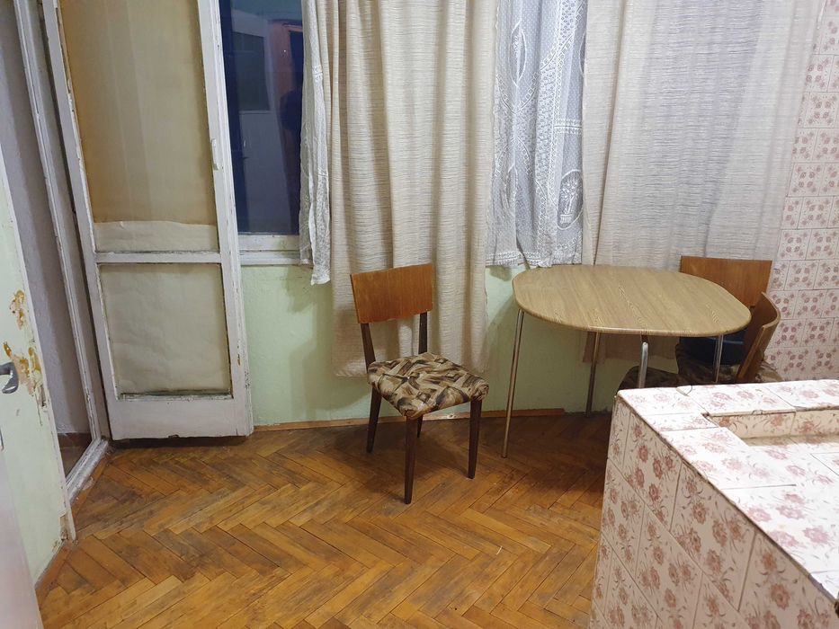 Продава се Двустаен апартамент в Казанлък - 65 кв.м за 730 €/кв.м - Снимка #2