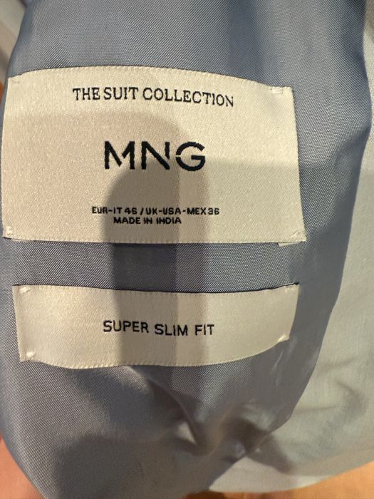 Costum MANGO light blue, perfect pentru adolescenti