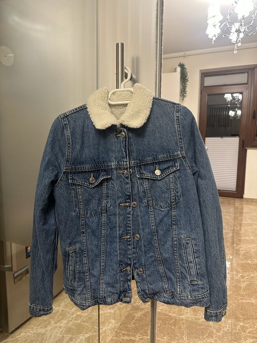 Geaca de blugi Bershka
