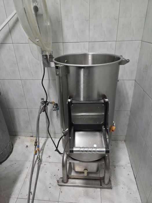 Lichidare echipamente profesionale