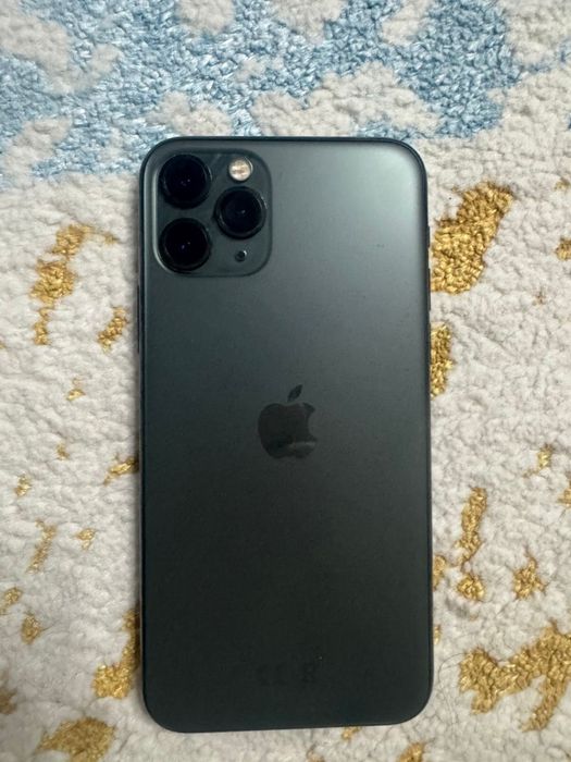 Продам Айфон 11 про