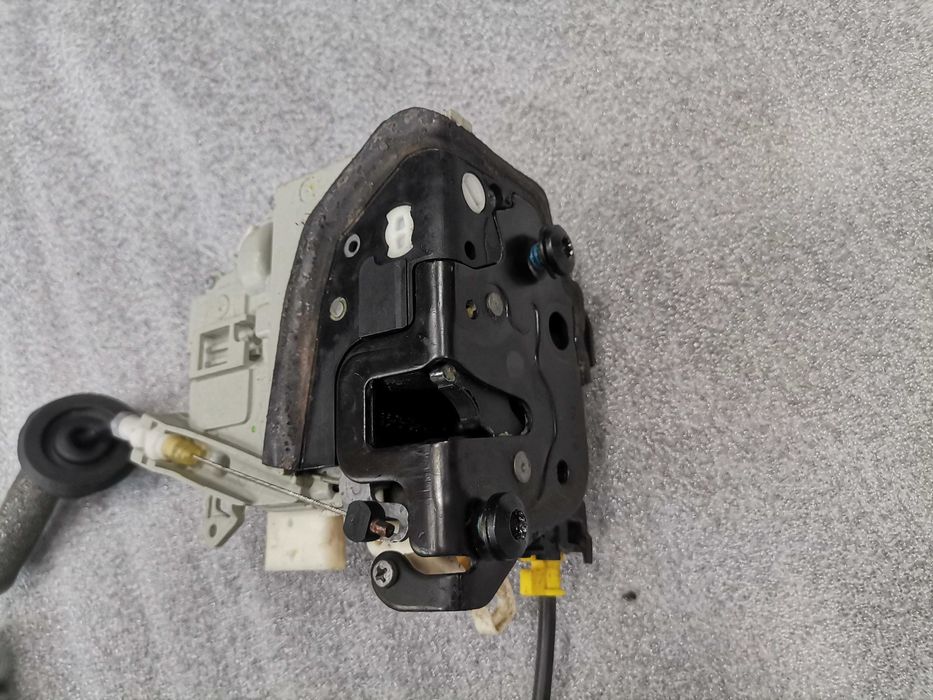 OE Предна Дясна Брава 6 Пина Audi A1 A4 A6 A7 A8 Q3 Q5 Q7 8J1837016C