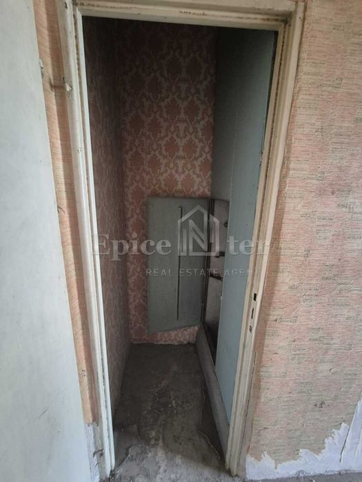 Продава се Тристаен апартамент в Перник, Тева - 83 кв.м за 430 €/кв.м - Снимка #4