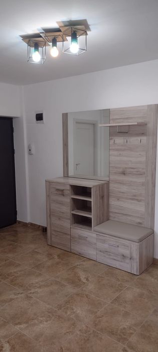 Apartament de închiriat cu 2 camere, zona Stadion