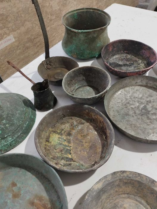 Лот от Медни съдове