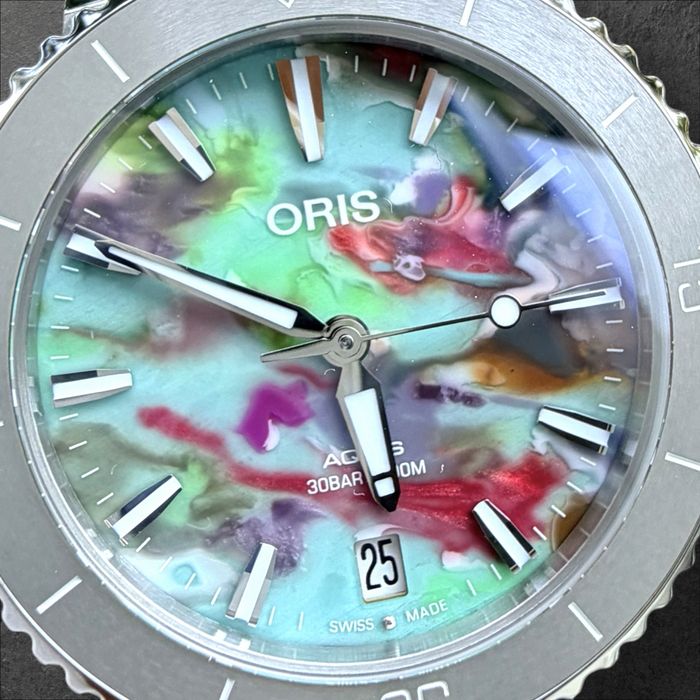 Oris Aquis Date "Upcycle" (36.5 мм) чисто нов фул комплект