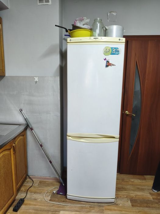 Продам холодильники