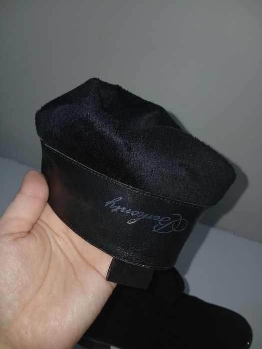 Продам женские сапоги