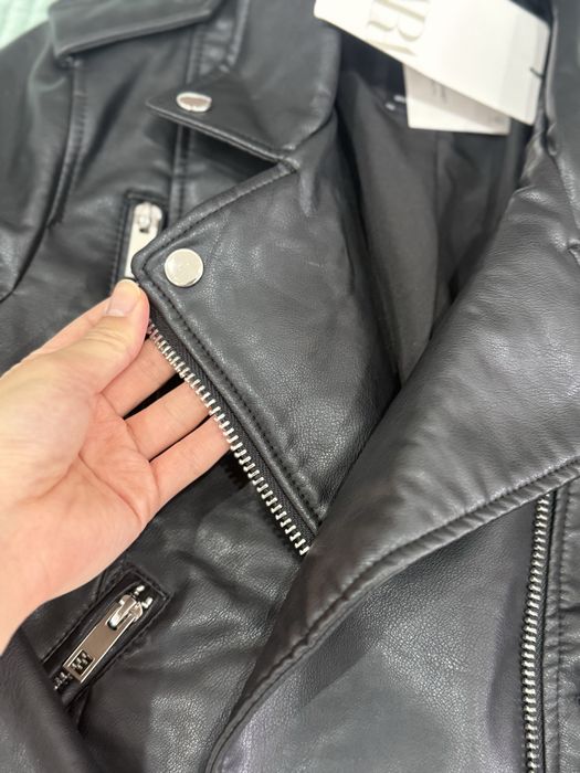 Куртка фирма Zara