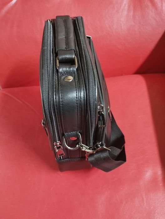 Мъжка чанта от естествена кожа