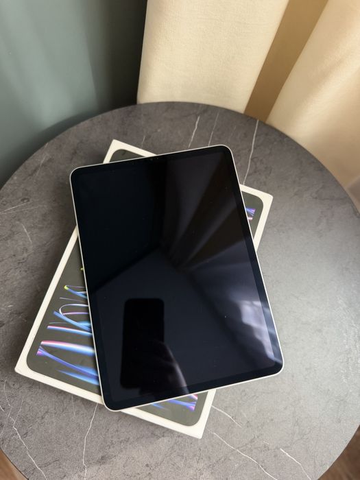 Продам Apple iPad Pro 11 256Gb Wi-fi Silver(4gen)