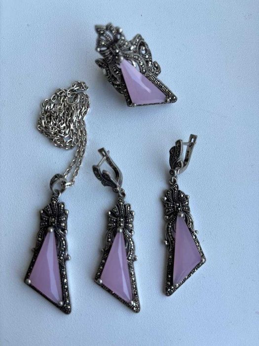 набор украшений из серебра