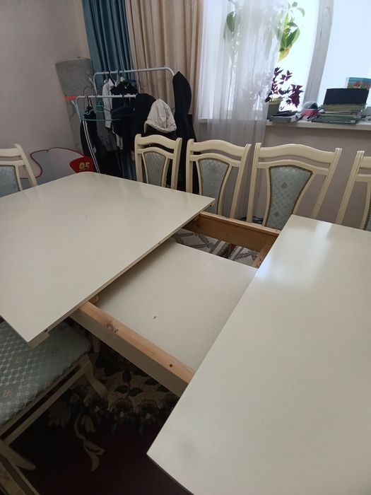 Продам стол и стулья