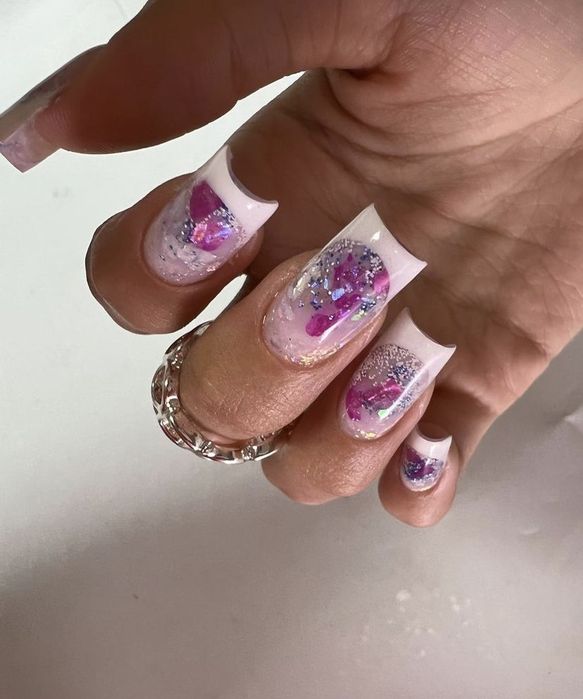 Наращивание ногтей от 8500