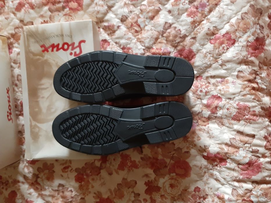 Внимание большой Размер!Продам новые туфли  . Португальские.