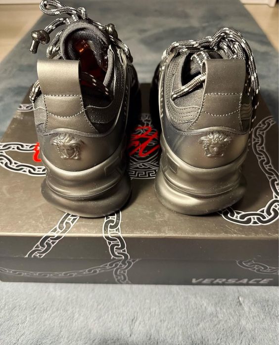 Versace Chain Reaction