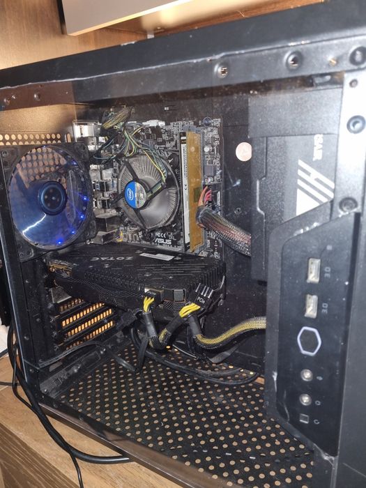 Pc gaming i5-7500 ,gtx 960 2 g /ssd 120 gb