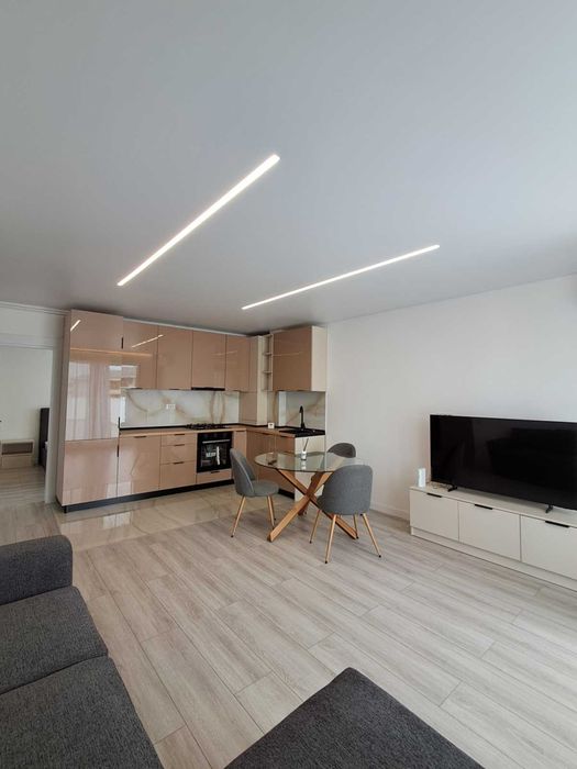 Studio Premium cu terasă spectaculoasă | Metrou Apărătorii Patriei  – prima inchiriere!!!