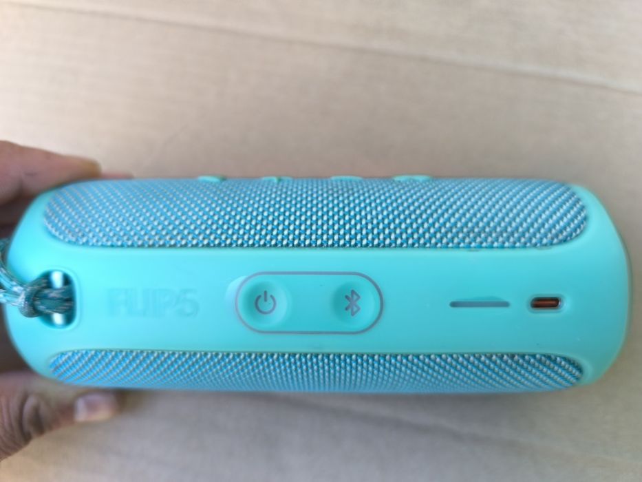 Оригинални преносими тонколони JBL , Loewe, Soni