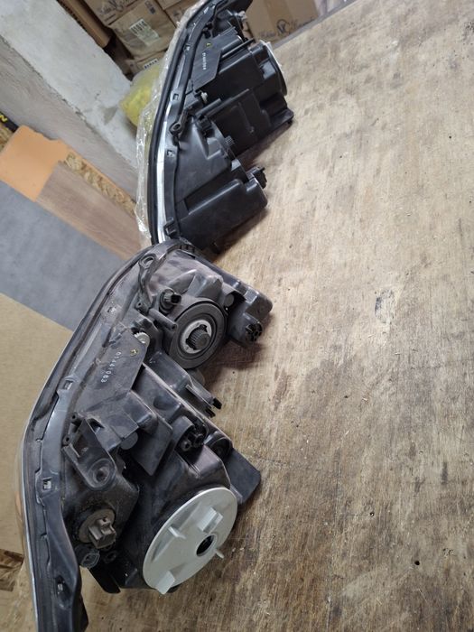 Продам фары на лексус рх 330