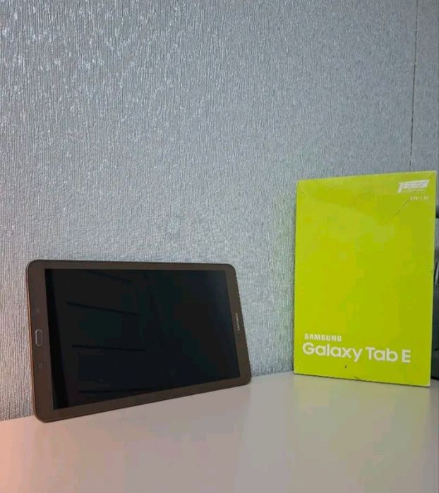 Планшет Samsung Tap E