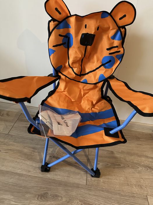 Три нови сгъваеми детски стола