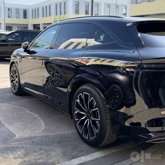 Zeekr 7x awd smart 2025 йил