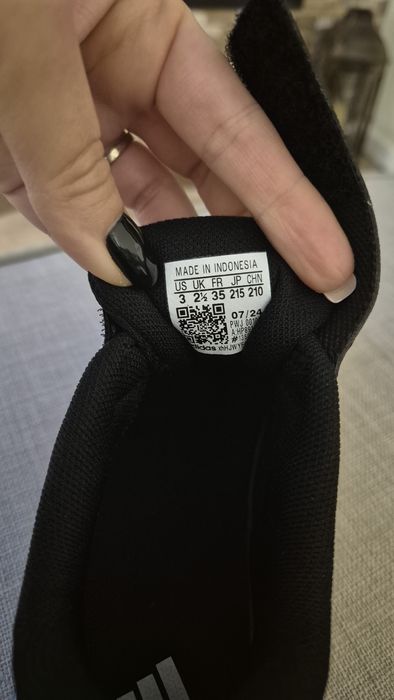 Кецове/маратонки Adidas нови