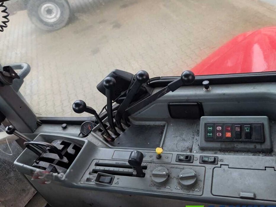 Трактор колесный Case IH 7240 MAGNUM