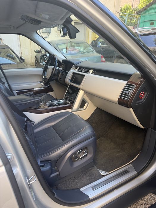 Range Rover autobiografy