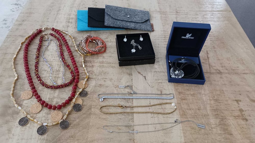 Колиета и гривни Flicka, Zara и Swarovski