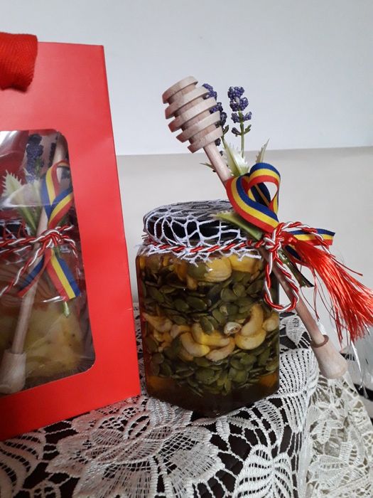 Miere de albine naturală cu polen,propolis,catina