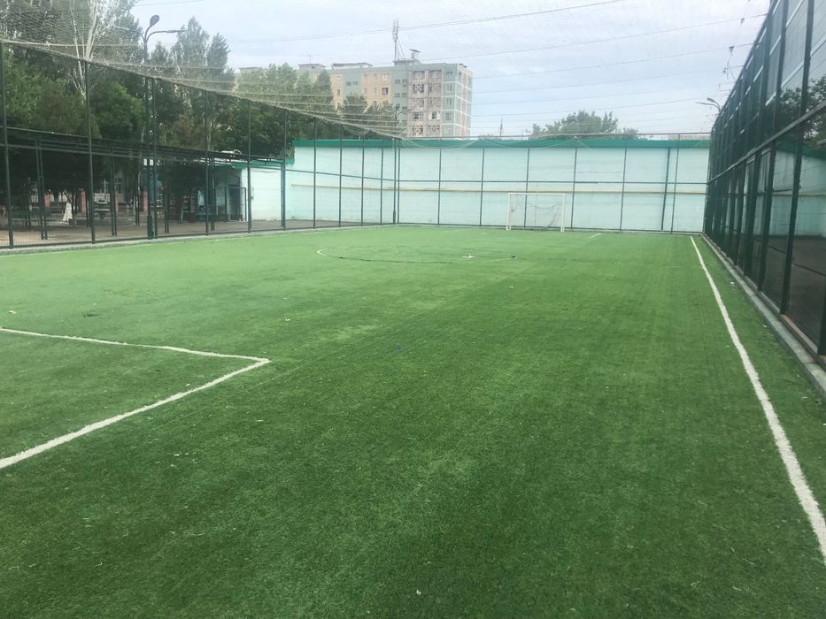 Fudbolniy polya sport sog’lik garovidir