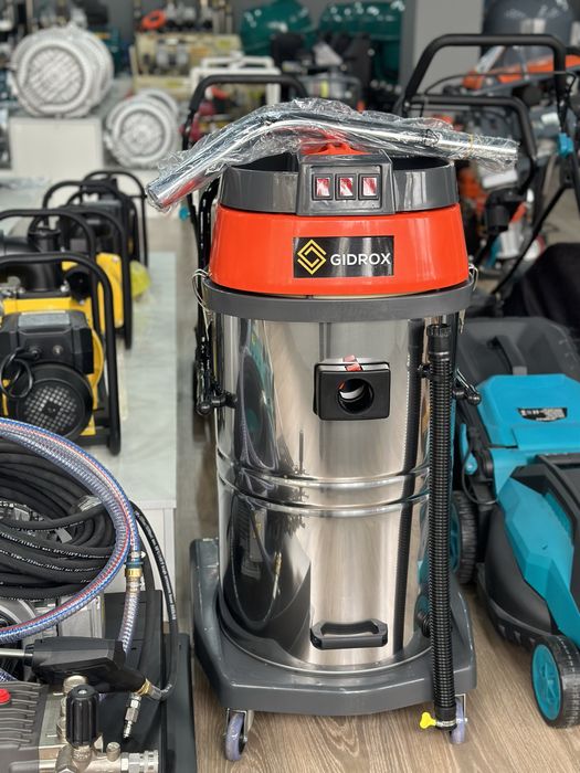 Пылесос для большой площадки 100л