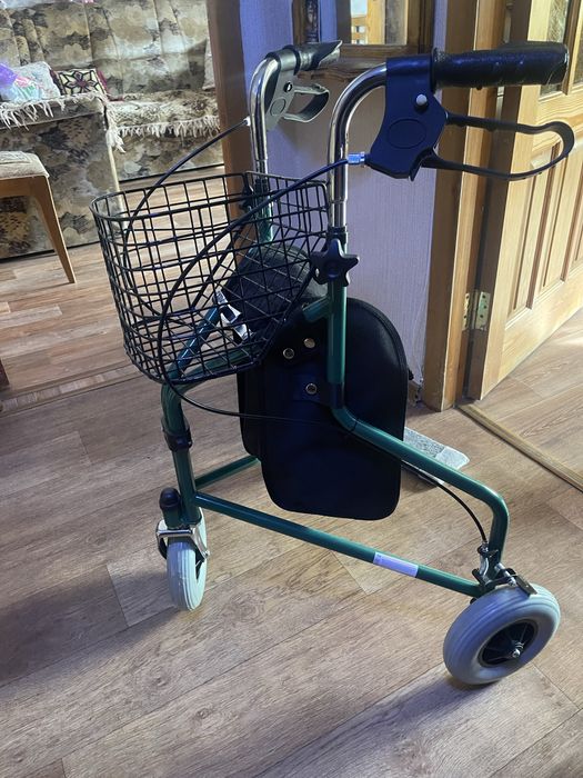 Ходунки на колесах