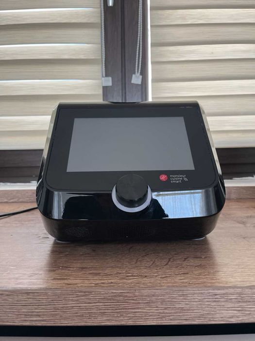 Monsieur Cuisine Smart - aproape nou, complet, stare excelentă.