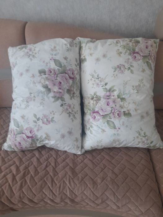 Продам новые подушки.
