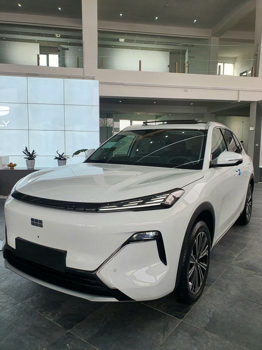 New Tayota Hybrid Geely Em-i