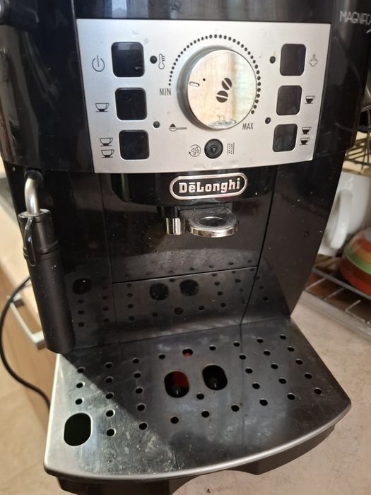 Кафе машина.Делонги